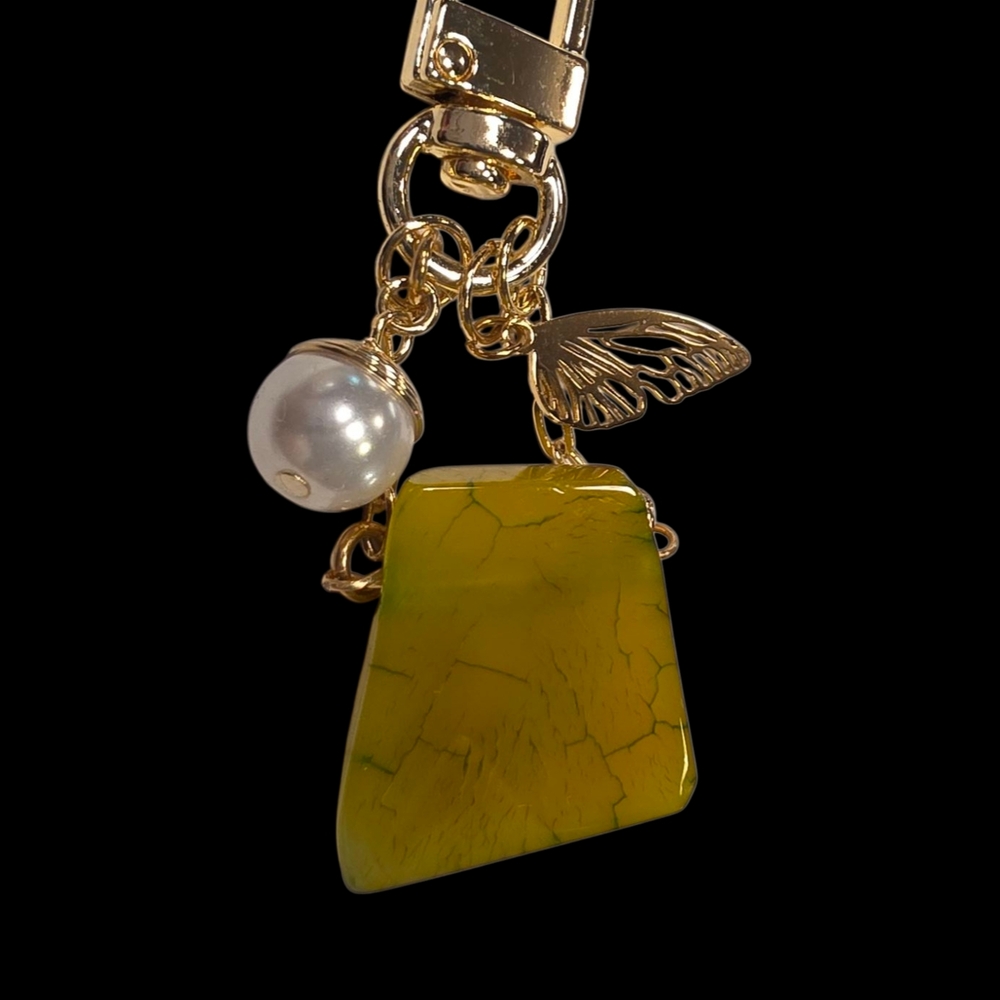 Dragon's Vein Agate Pendant Necklace with Pearl And Wing Charms / - Picture 5 of 7